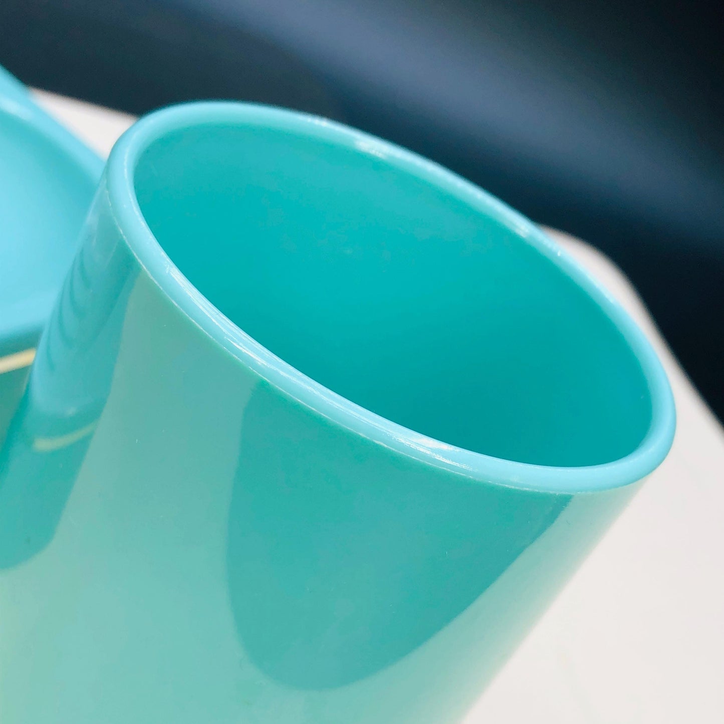 Authentic 1980s Turquoise Bathroom Set, Retro Mod Plastic Soap Dish & Cup, Kitsch 80s Pastel Bath Decor, Rare Collectible Piece